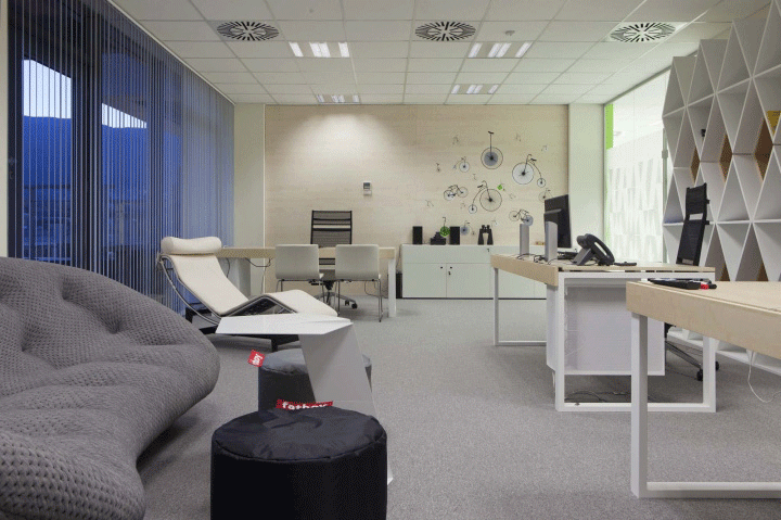 杭州智御网络科技有限公司办公室家具采购工程项目_CILICILI短视频APP安装黄版家具